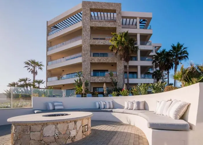 Сasa de vacaciones Oceanfront 3br At Diamante By The Agency Baja *