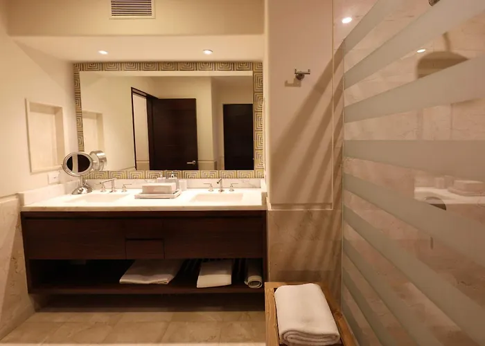 Сasa de vacaciones Oceanfront 3br At Diamante By The Agency Baja